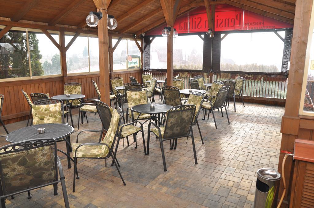 Pension & Restaurant Silma With Wellness Rychvald Exterior photo